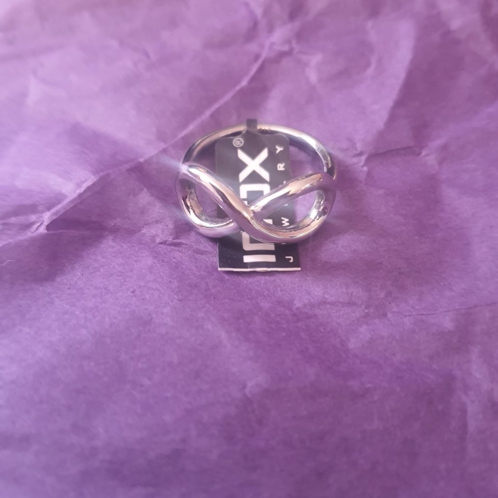 Infinity Ring Surgical Stainless Steel NWT
